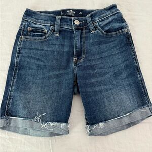 Women’s Hollister shorts